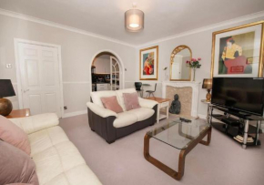 Sandpiper - Cosy Apartment in The Heart of The Old Town